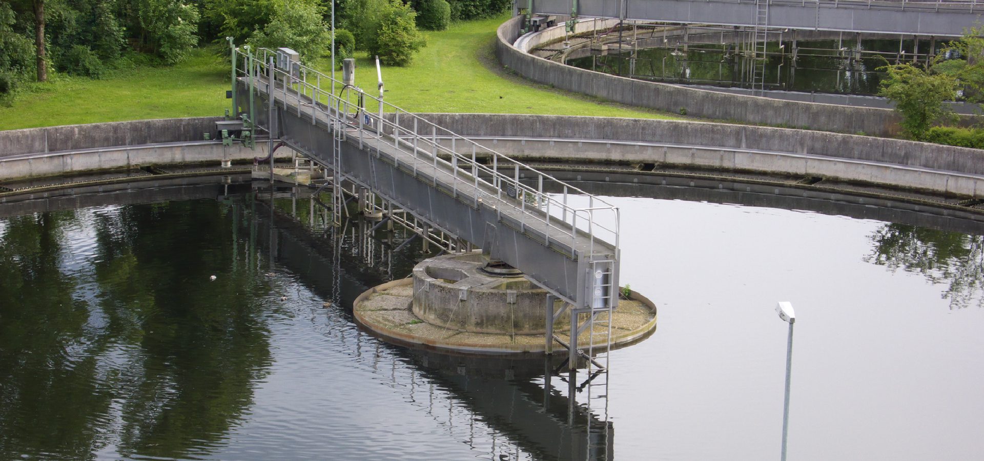 Afvalwaterdrukleidingen van PE 100-RC | Corrosiebestendig & veilig